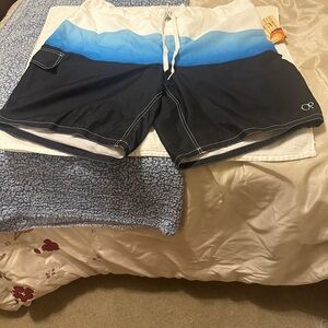 OP Ocean Pacific men's 3XL swim trunks white, blue and blk lined pockets NWT